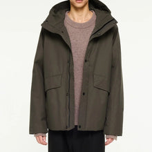 Ladda upp bild till gallerivisning, Caius