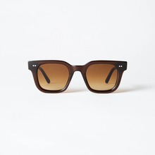 Ladda upp bild till gallerivisning, Chimi Eyewear - 04 Brown - Solglasögon i vår butik i Falkenberg - Boys 2 Men - Herrkläder och Mode online
