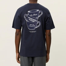 Ladda upp bild till gallerivisning, Blå T-shirt från les deux, boys 2 men i falkenberg
