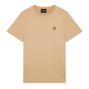 Plain T-Shirt Khaki Klassisk T-shirt från Lyle & Scott i beige, gjord i skön och mjuk bomullskvalité. Ett plagg som funkar varje dag från Lyle & Scott, se alla våra produkter i vår butik i Falkenberg eller ett urval i vår webbshop.